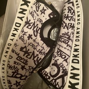 DKNY Sneaker